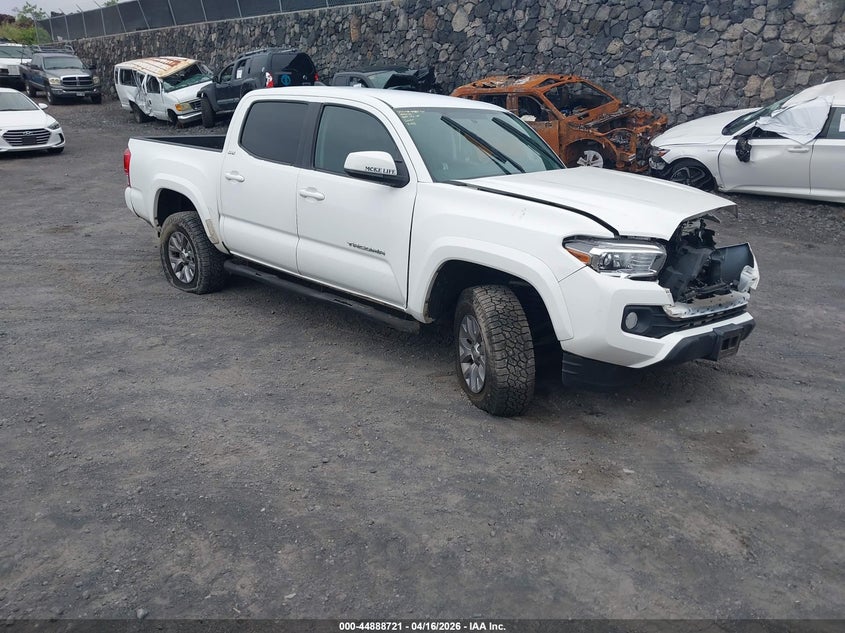 2017 TOYOTA TACOMA SR5 V6