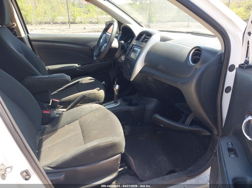2016 Nissan Versa