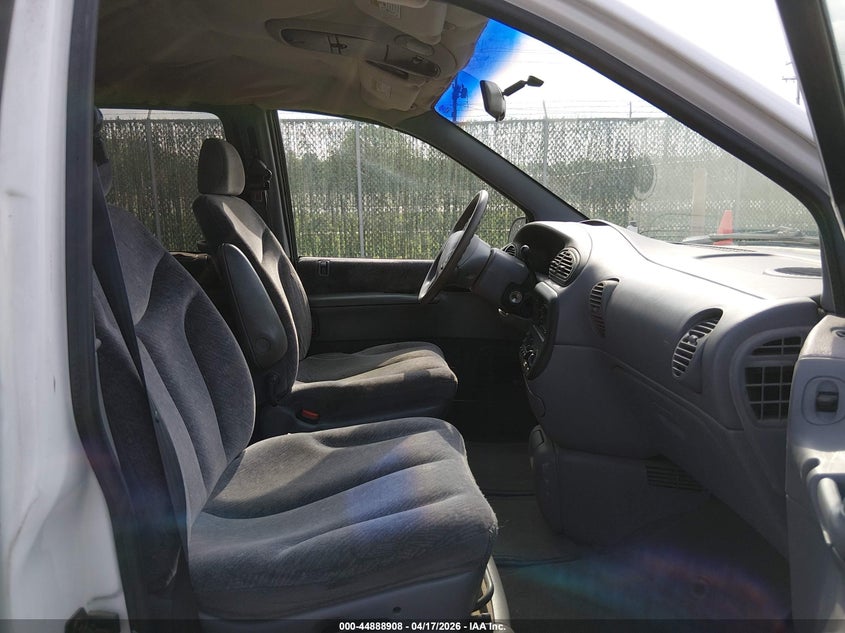 1999 Dodge Caravan Le