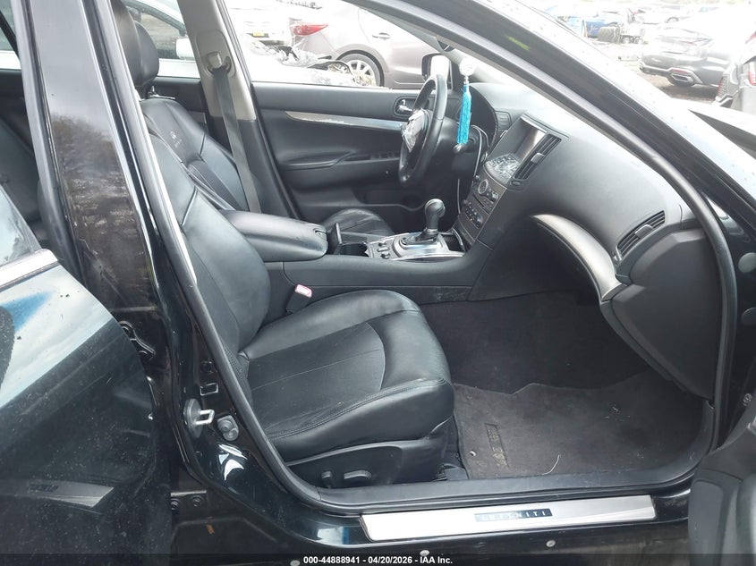 2013 Infiniti G37X