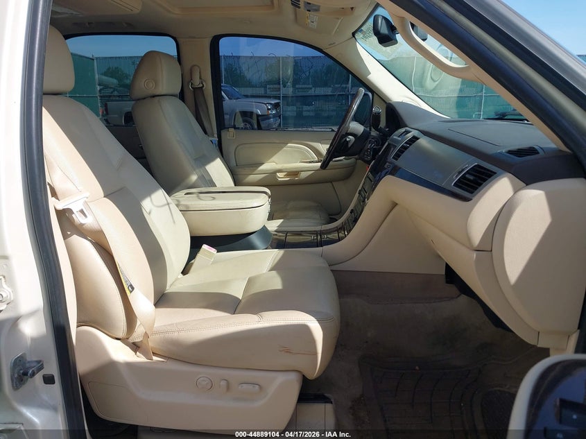 2007 Cadillac Escalade Standard