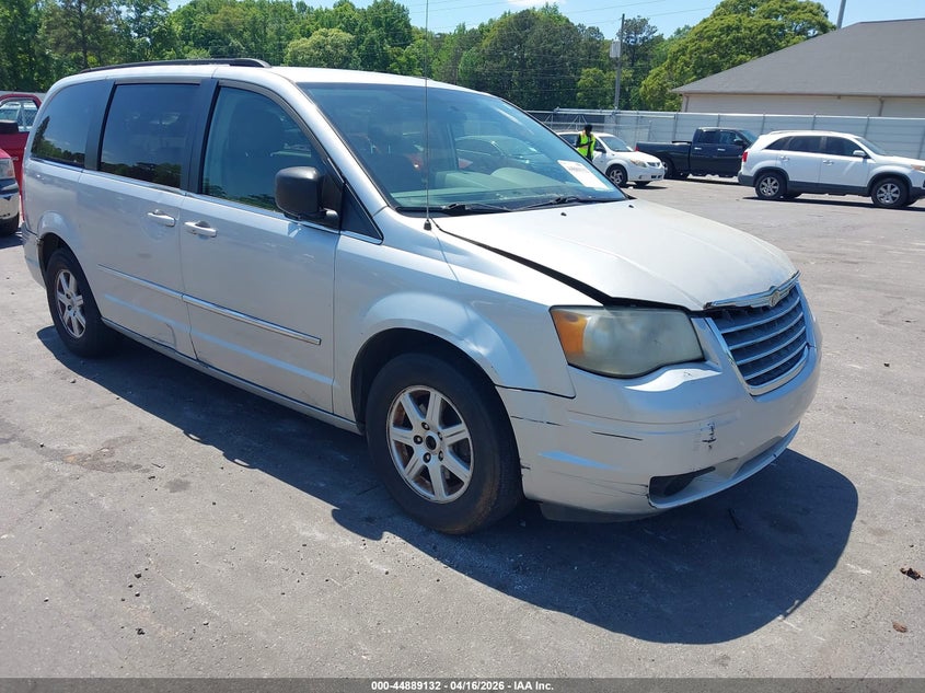 2010 Chrysler Town & Country Touring