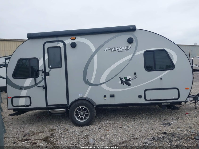 2019 FOREST RIVER R-POD RP189 auction photo 4