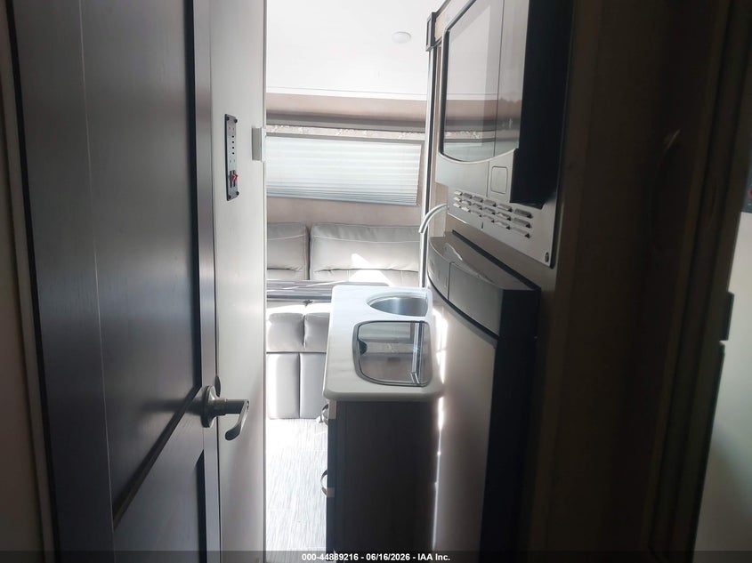 2019 FOREST RIVER R-POD RP189 auction photo 5