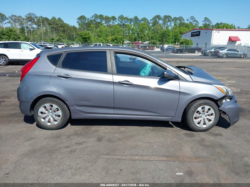 VIN KMHCT5AE1HU345727 2017 HYUNDAI ACCENT SE