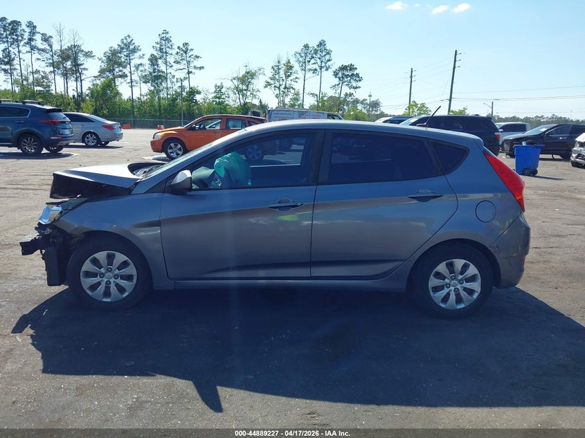 VIN KMHCT5AE1HU345727 2017 HYUNDAI ACCENT SE