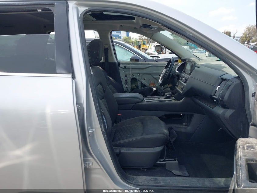 2022 Nissan Pathfinder Sv 2Wd