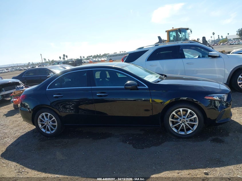 2019 Mercedes-Benz A 220 VIN: WDD3G4EB7KW028264 Lot: 44889391
