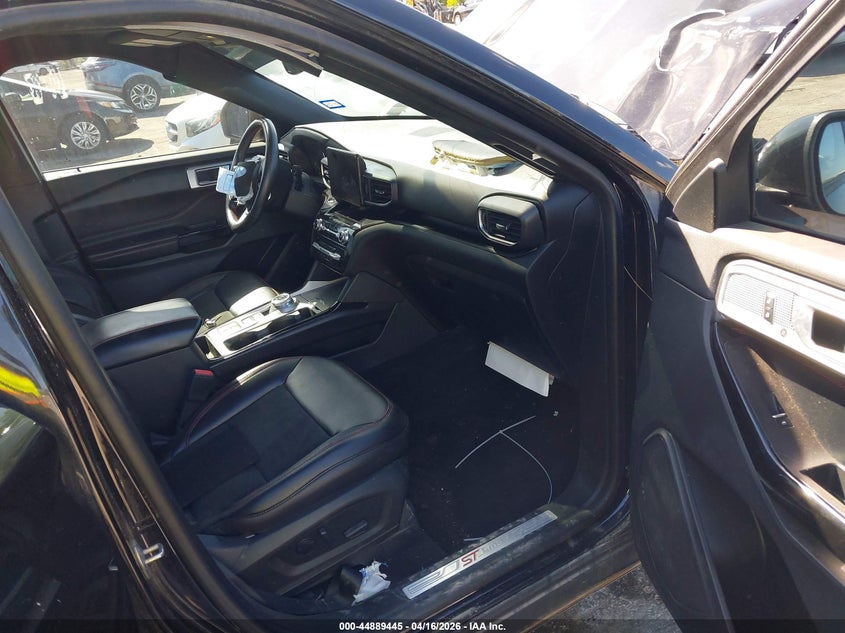 2022 Ford Explorer St-Line