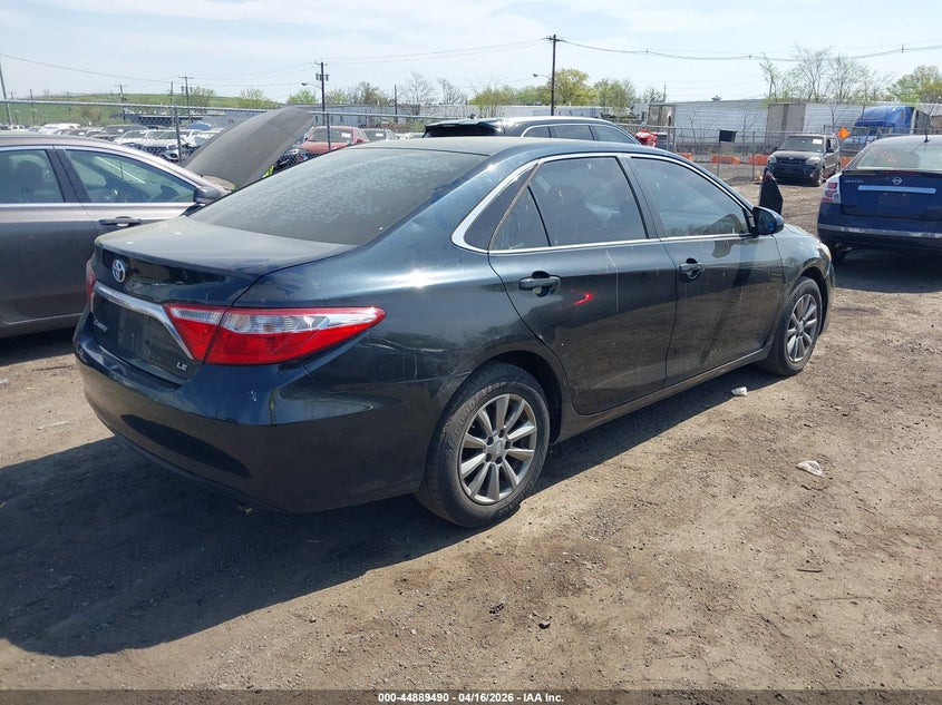 2015 Toyota Camry Le