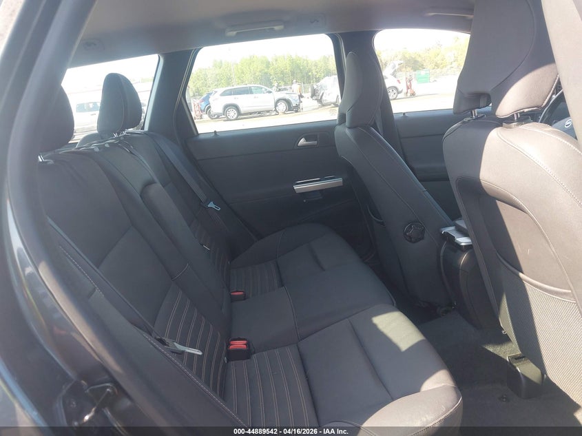 2011 Volvo V50 T5/T5 R-Design VIN: YV1672MW1B2619790 Lot: 44889542