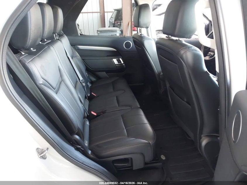 2020 Land Rover Discovery Landmark Edition VIN: SALRU2RV9L2414739 Lot: 44889552