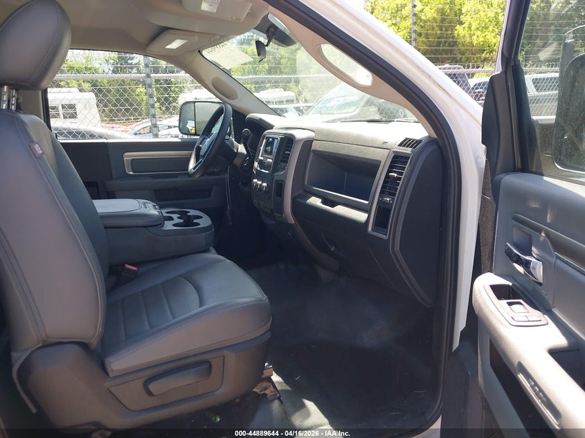 2016 Ram 1500 5.7 Ram Tradesman white Lot 111044889644 Vin 3C6JR6AT3GG153541