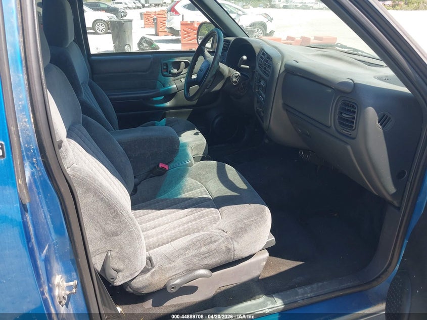 2000 Chevrolet S-10 Ls