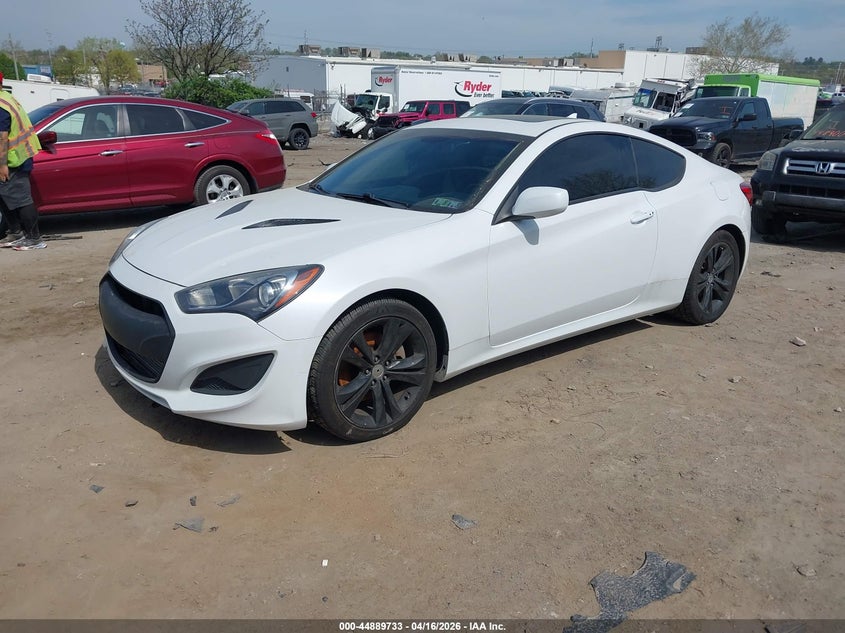 2013 Hyundai Genesis 2.0T Premium