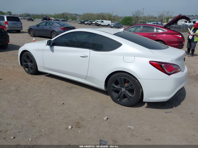 2013 Hyundai Genesis 2.0T Premium