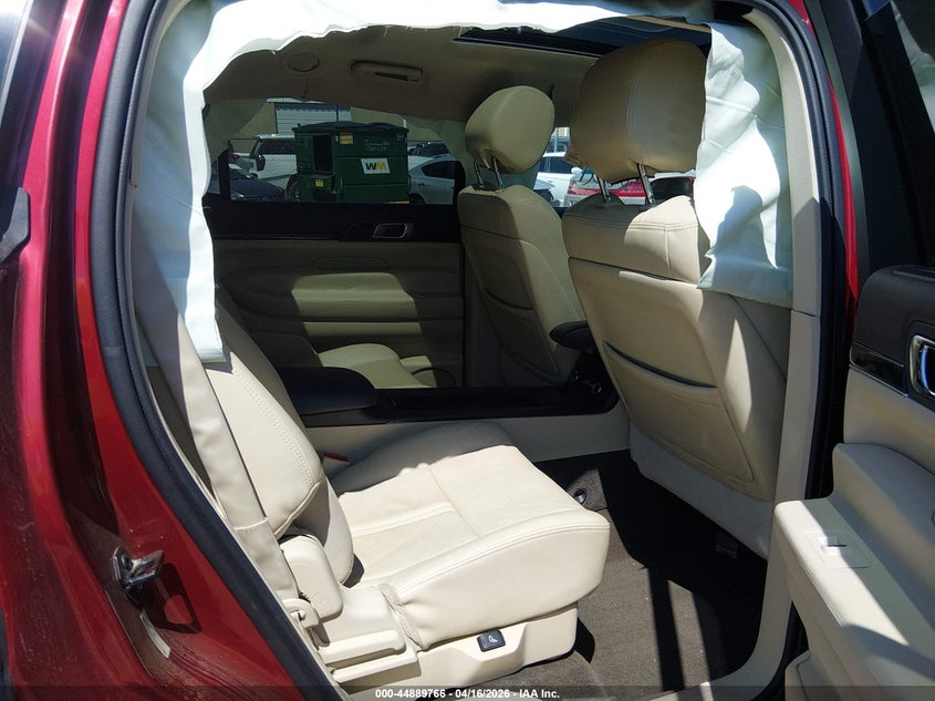 2013 LINCOLN MKT auction photo 8