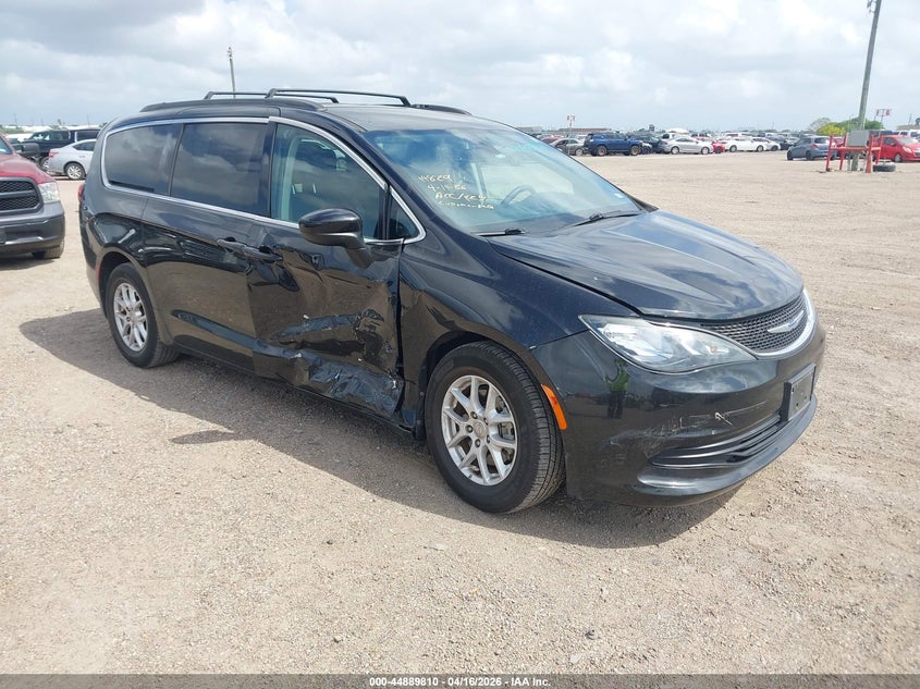 2020 CHRYSLER VOYAGER LXI