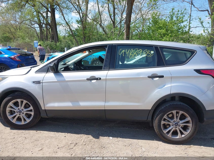 2018 Ford Escape 2.5 S silver Lot 111044889885 Vin 1FMCU0F79JUB39684