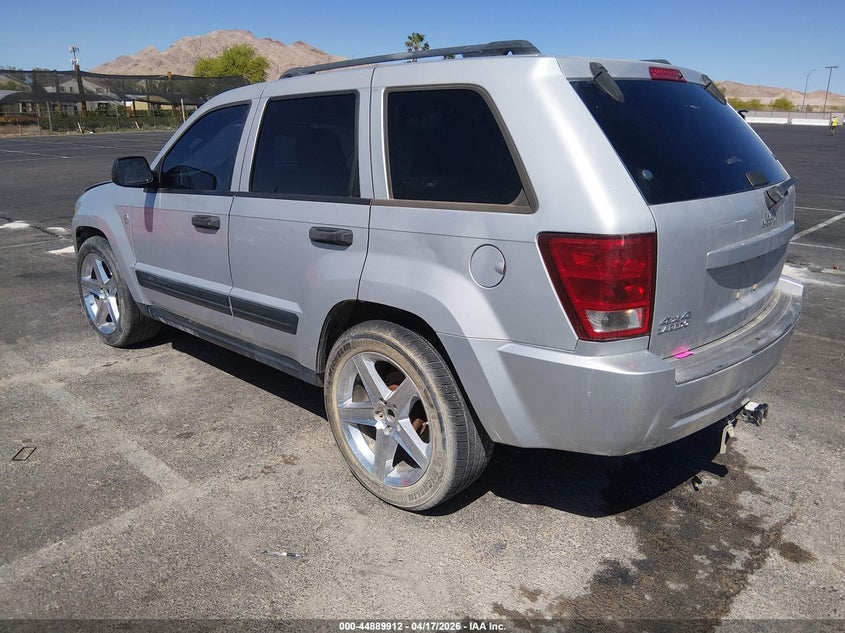 2006 Jeep Grand Cherokee Laredo