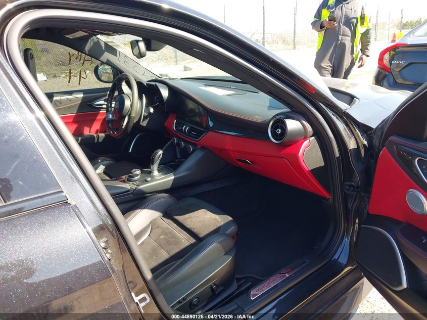 2017 Alfa Romeo Giulia Quadrifoglio Rwd