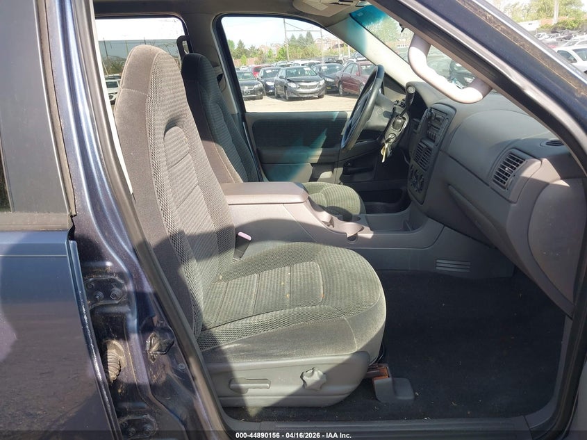 2002 Ford Explorer Xlt