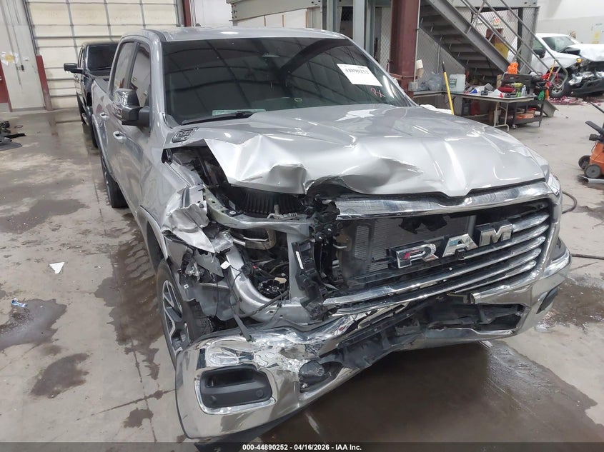2025 Ram 1500 3.0 Ram Laramie 4X4 5'7 Box silver Lot 111044890252 Vin 1C6SRFJP1SN612668