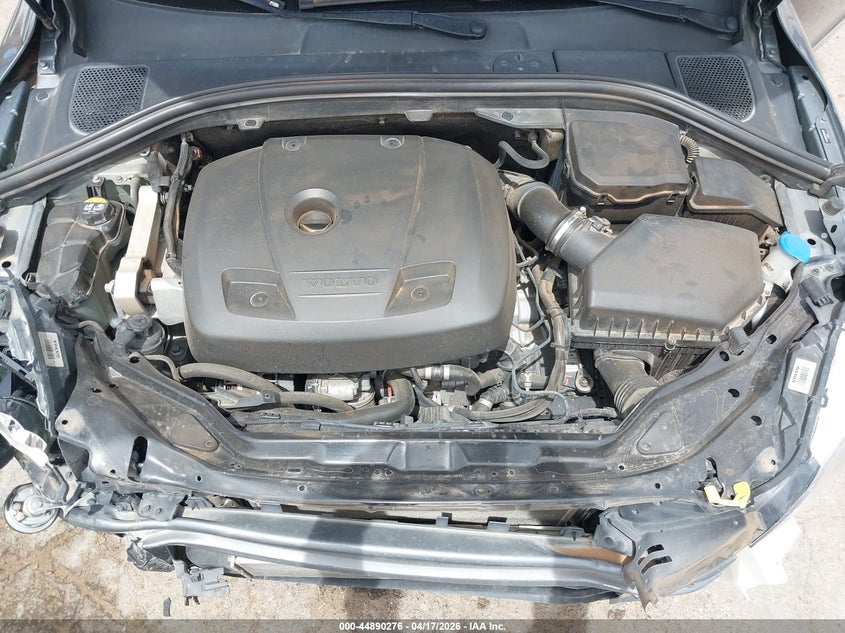 2017 Volvo Xc60 T5 Dynamic VIN: YV440MRR1H2024699 Lot: 44890276