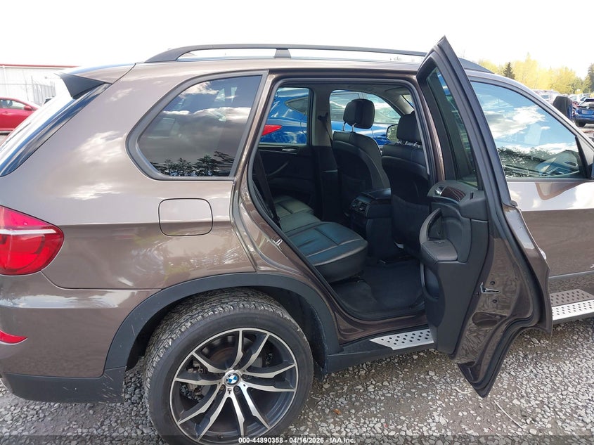 2012 BMW X5 3.0 xDrive35I/xDrive35I Premium/xDrive35I Sport Activity brown Lot 111044890358 Vin 5UXZV4C58CL989562