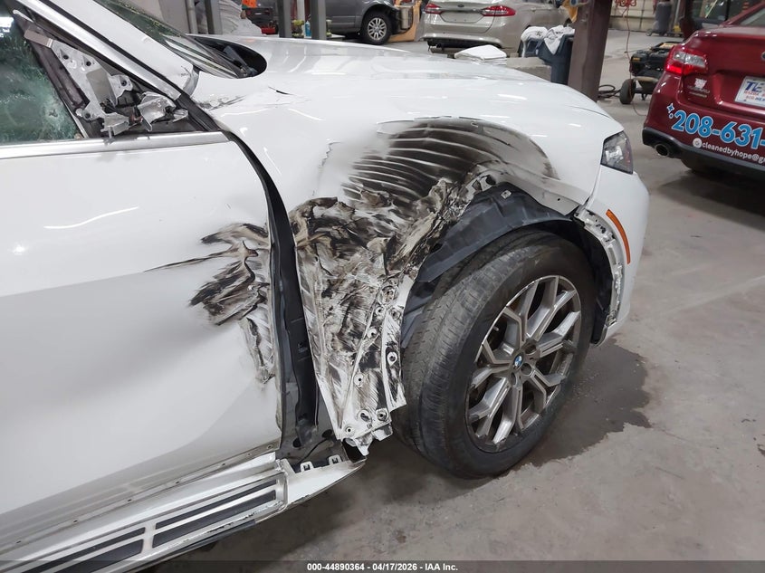2022 BMW X7 xDrive40I VIN: 5UXCW2C00N9K70415 Lot: 44890364