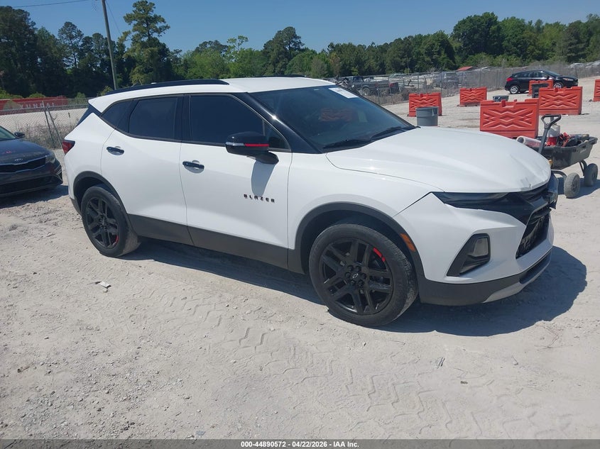 2020 CHEVROLET BLAZER auction photo 1