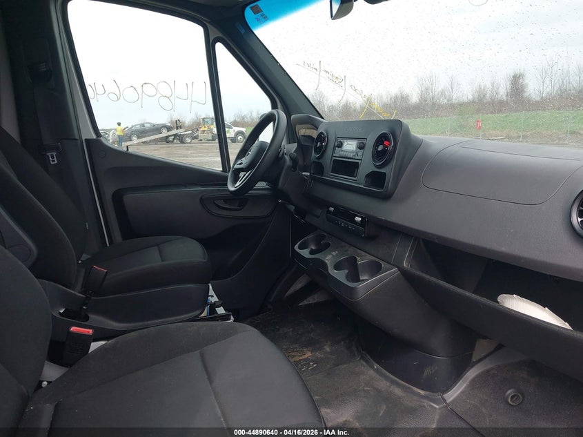 2022 Mercedes-Benz Sprinter 2500 High Roof I4