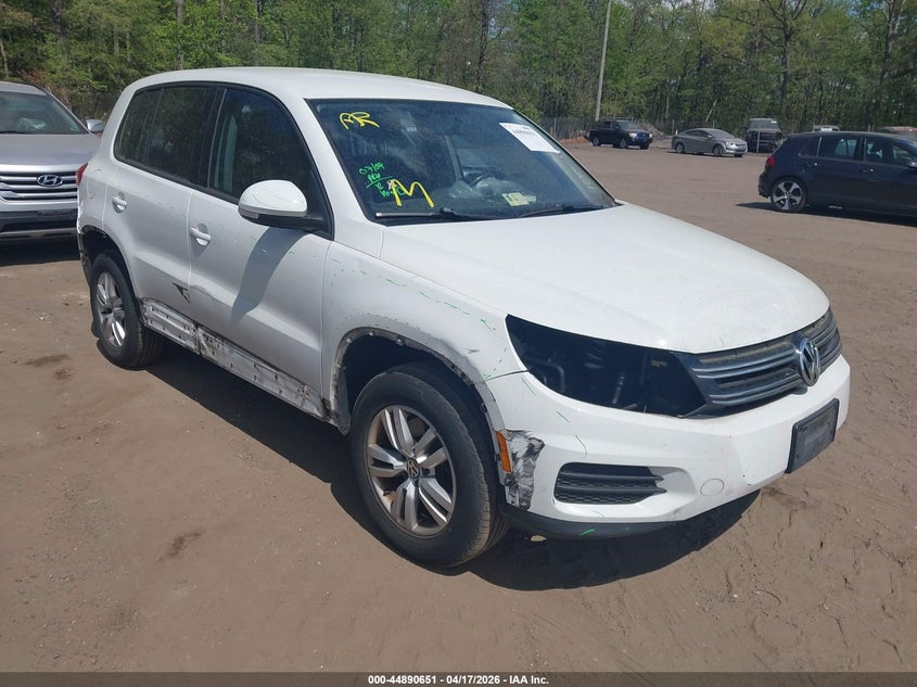 2014 Volkswagen Tiguan R-Line/S/Se/Sel
