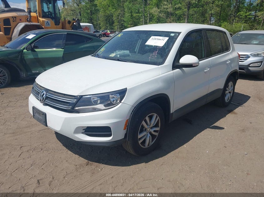 2014 Volkswagen Tiguan R-Line/S/Se/Sel