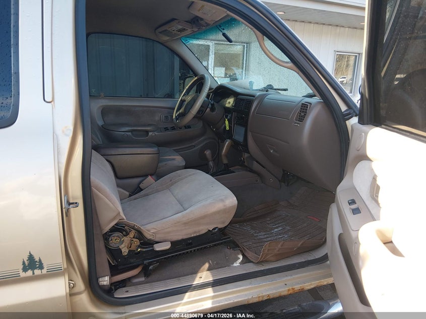 2001 Toyota Tacoma Base V6