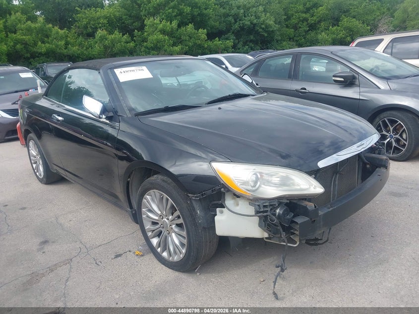 2013 Chrysler 200 Limited