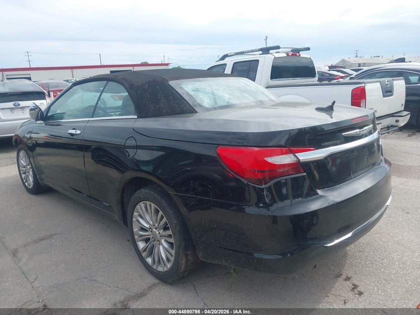 2013 Chrysler 200 Limited