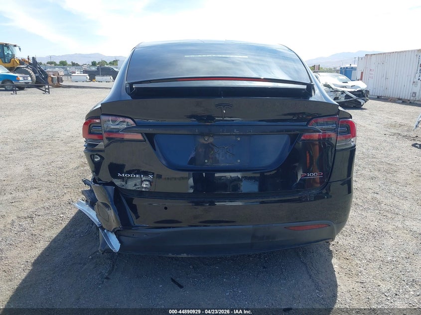 2018 Tesla Model X VIN: 5YJXCBE47JF111337 Lot: 44890929