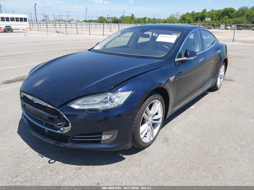 Vin: 5yjsa1h10efp43579, lot: 45388381, tesla model s p85 20142
