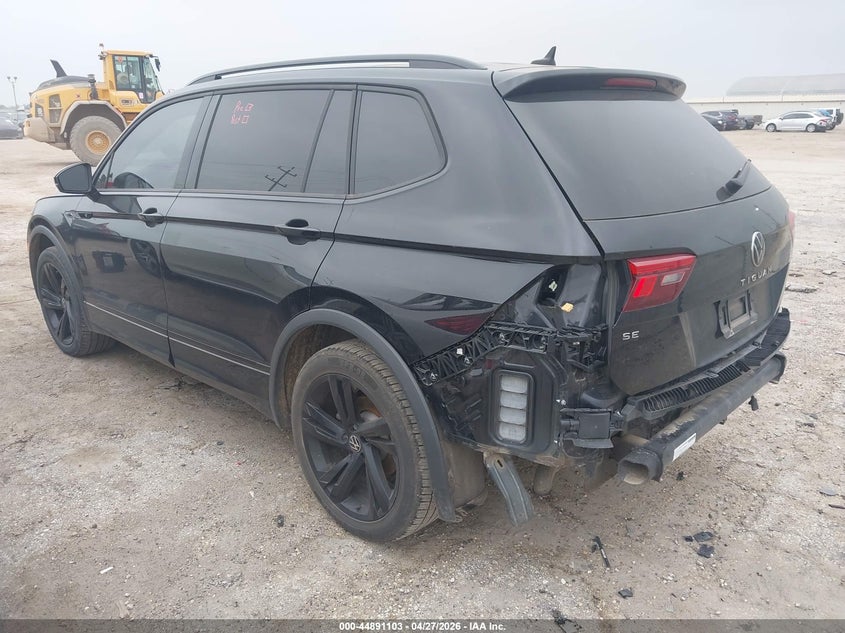 2024 VOLKSWAGEN TIGUAN auction photo 3