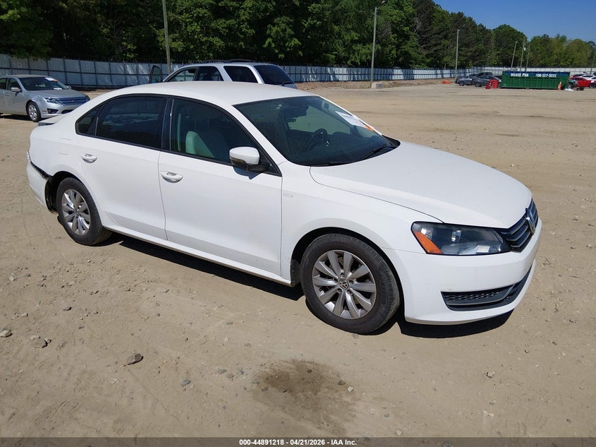 2015 Volkswagen Passat 1.8T Wolfsburg Edition