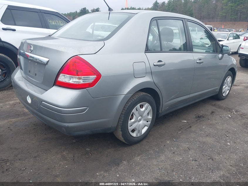 2011 Nissan Versa 1.8S