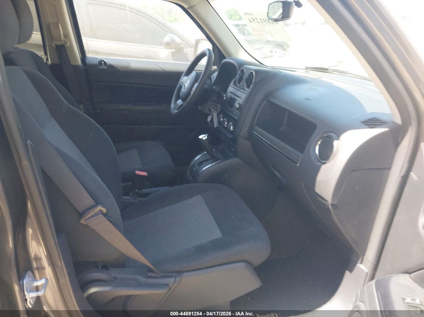 2016 JEEP PATRIOT auction photo 5