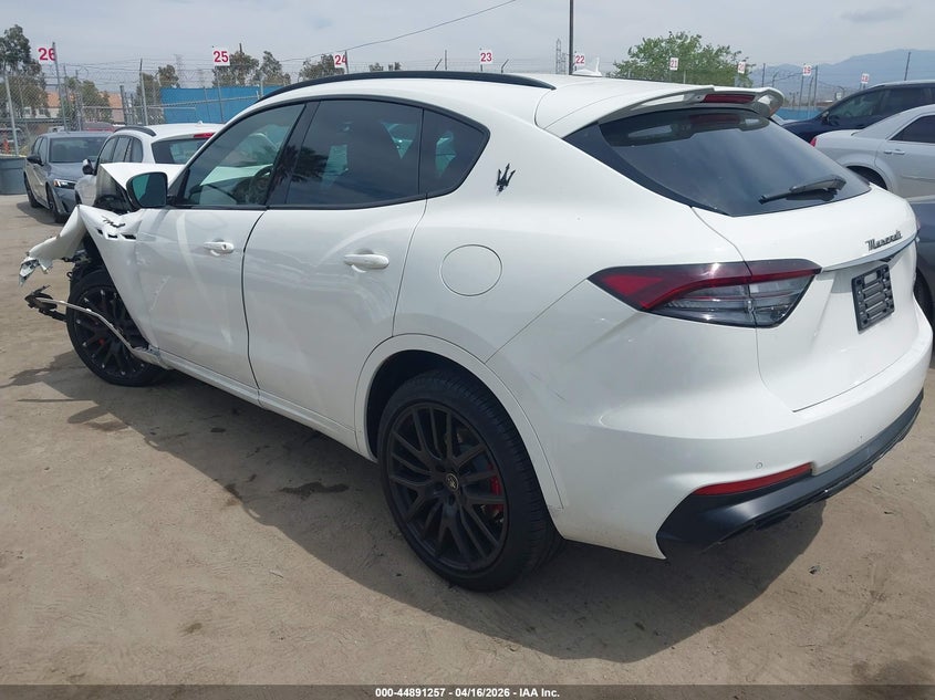 Vin: zn661yum2px411662, lot: 45388603, maserati levante modena 20233