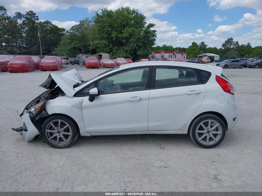 2019 Ford Fiesta 1.6 Se white Lot 111044891321 Vin 3FADP4EJ5KM107380