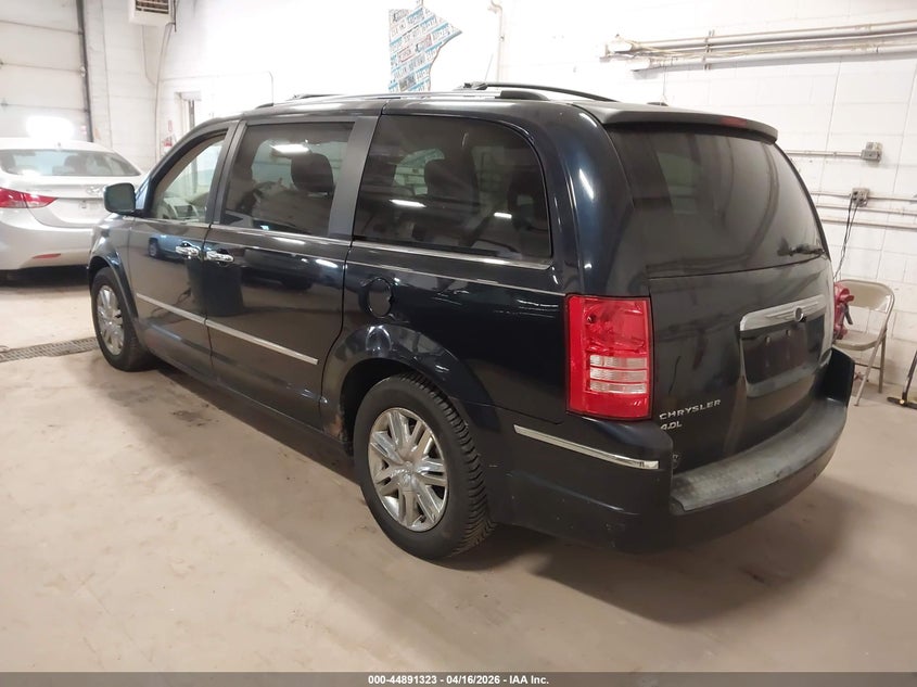 2010 Chrysler Town & Country Limited