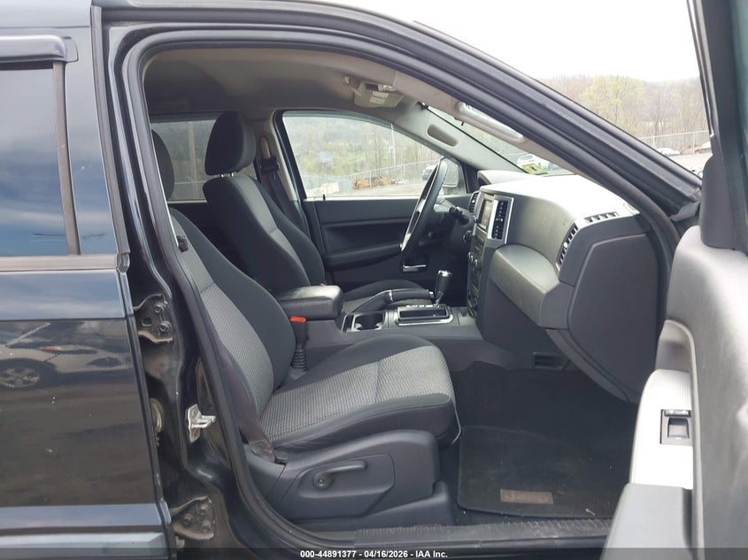 2009 Jeep Grand Cherokee Laredo