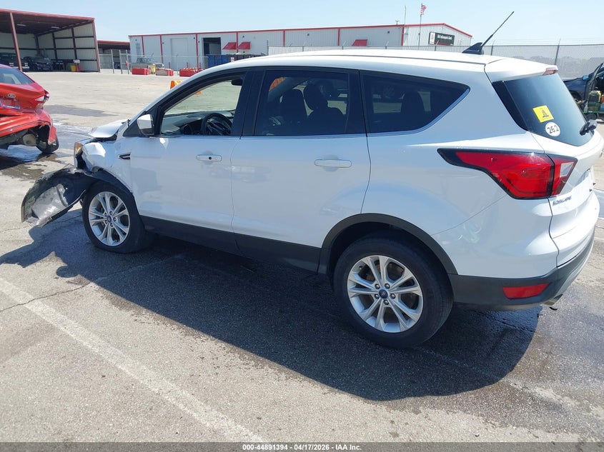 2019 FORD ESCAPE auction photo 3