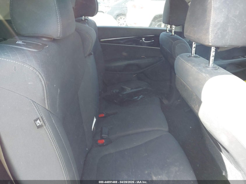 2018 KIA SORENTO auction photo 8
