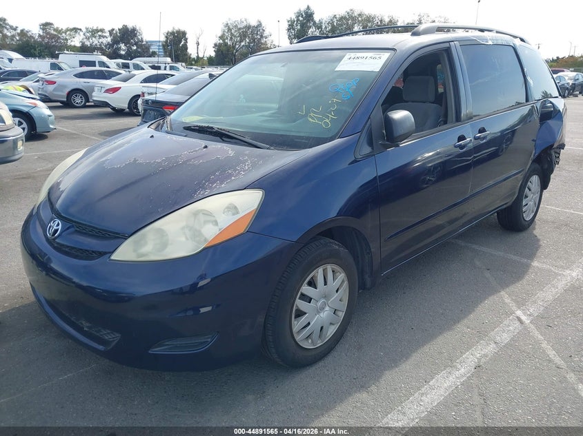 2006 Toyota Sienna Le